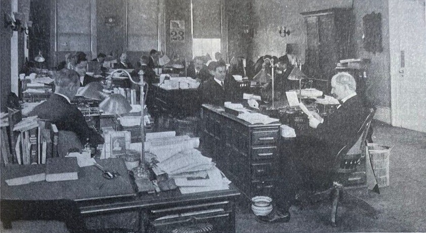 1917 President Woodrow Wilson And His Daily Work