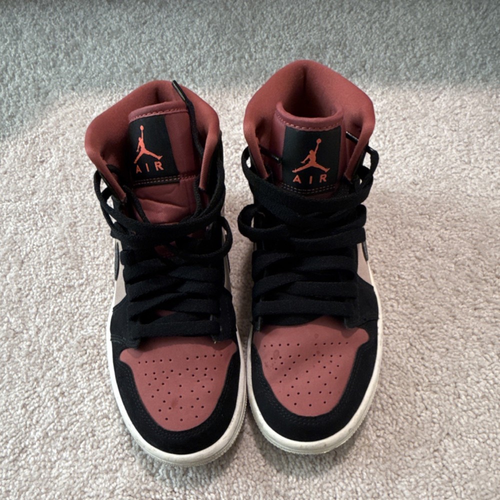 Jordan Air Jordan 1 Mid BQ6472-202 Canyon Rust High Top Red Black Sneakers