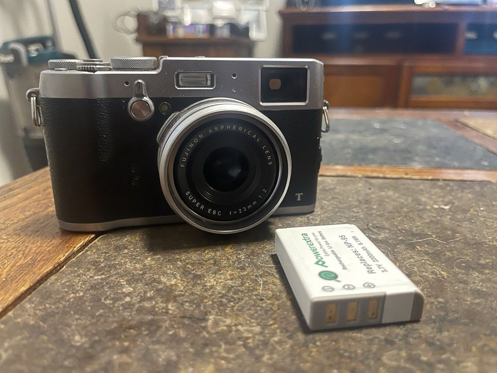 Fujifilm X100T Digital Camera with NP-95 Battery
