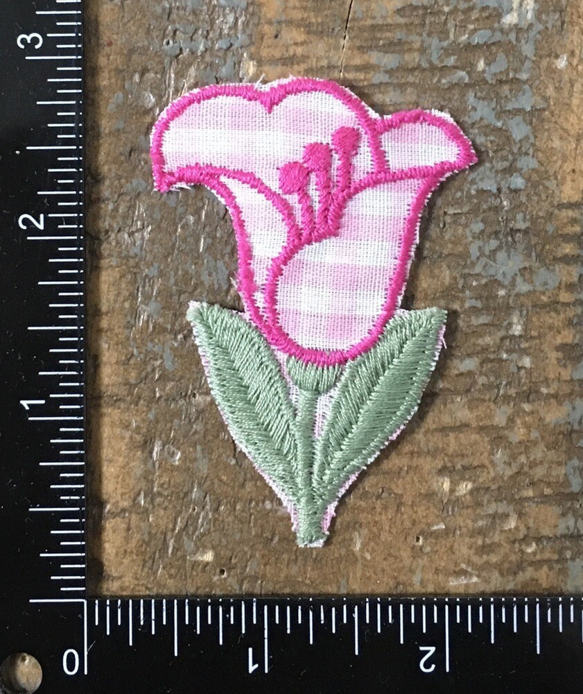Vintage TULIP Pink Flower Gingham Print Plant Floral Leaves Garden Iron-On Patch