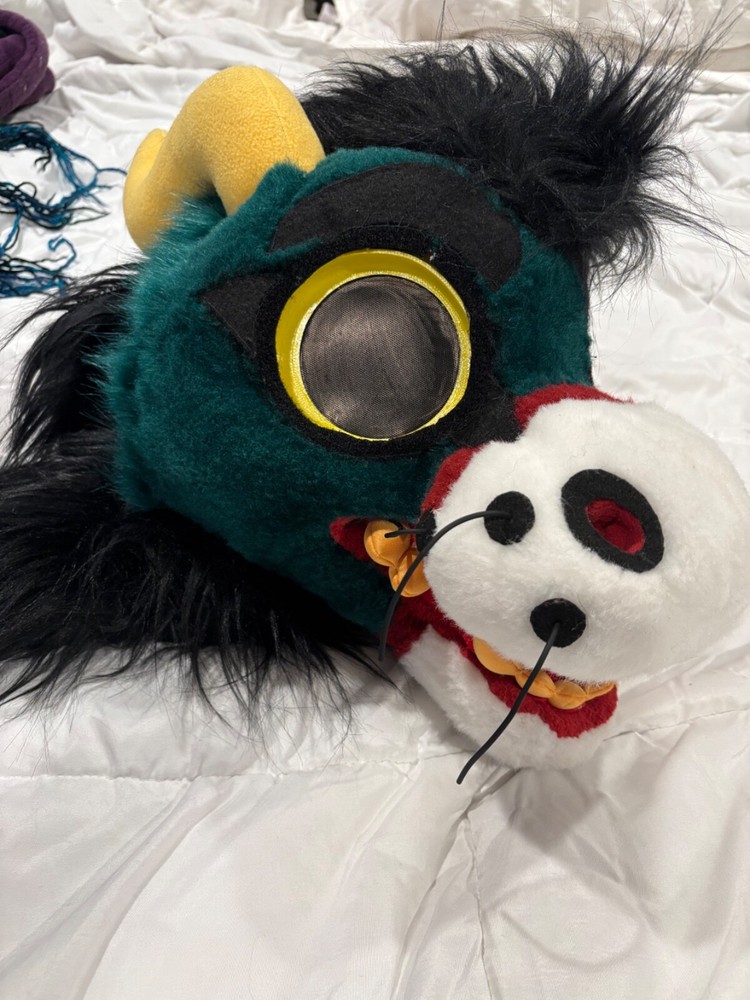 Fursuit partial never worn great condition comes with 9 accessories