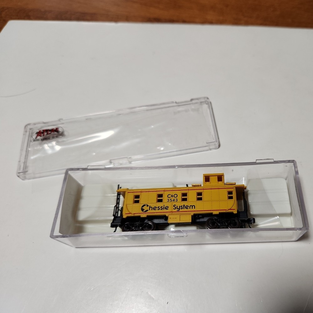 Atlas N #35741 C&O Chessie System Caboose #3543 Brand New  Knuckle Couplers