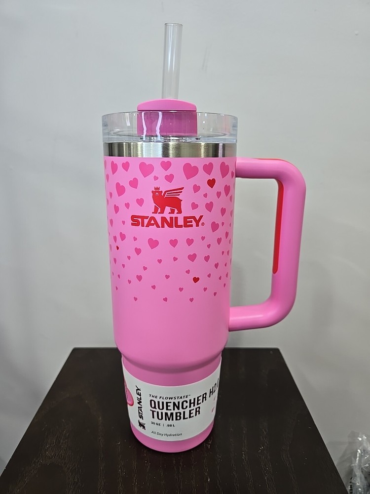 Stanley FlowState Quencher H2.0 Tumbler / 30oz / Color: Sweet Hearts w/o box