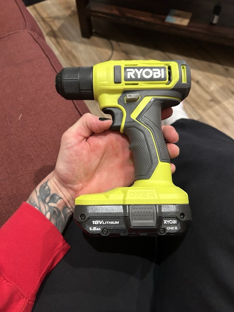 Ryobi 18V 3/8” Drill Kit w/battery Open Box