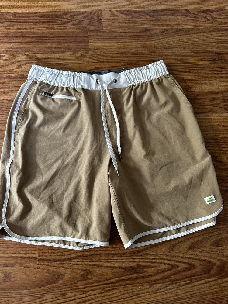 Vuori Banks Shorts Mens Size Medium 7 Inch Inseam Linerless Performance