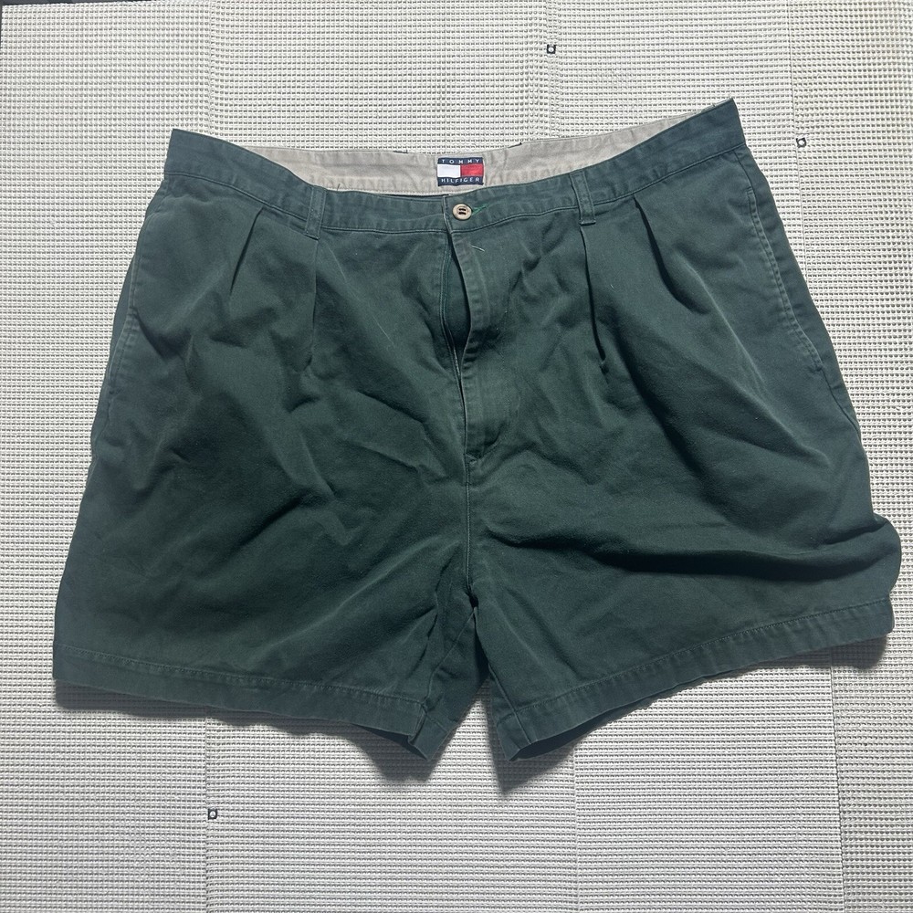 Vintage 90s Tommy Hilfiger pleated chino shorts green size 40