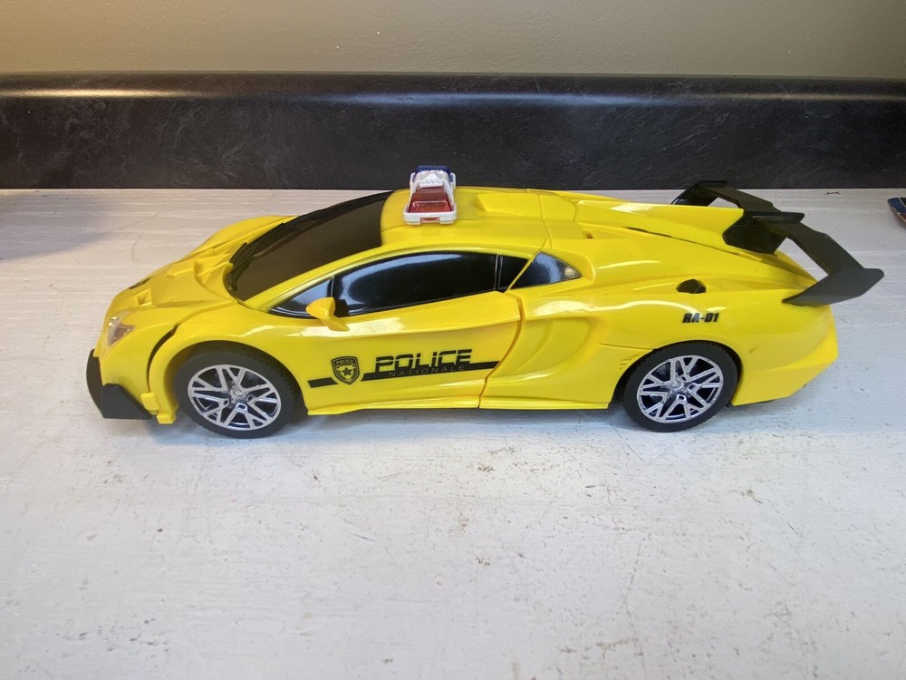 UNO1RC MC32998 Remote Control Car Transform Robot - Police Car /Missing Remote