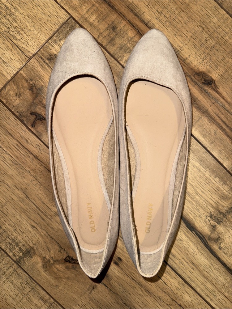 Old Navy Almond Toe Ballet Flats Women’s Size 9 Beige Suede
