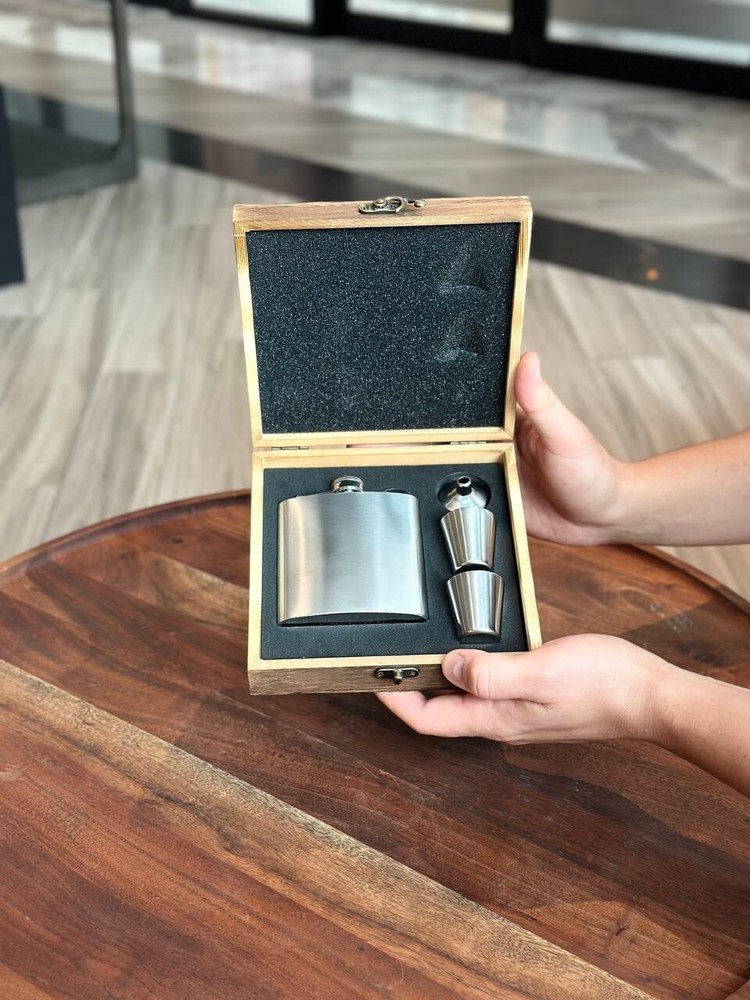 Whiskey Flask Gift Set in Wooden Box for Best Man and Groomsmen