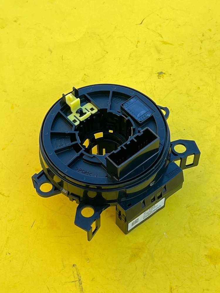 2020-2024 CHEVROLET SILVERADO 1500 STEERING WHEEL CLOCK SPRING OEM 86773960