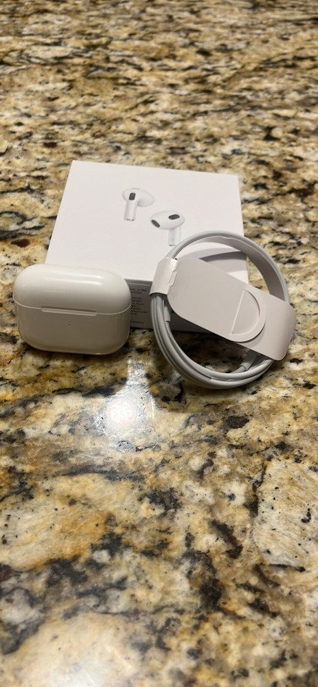 Apple AirPods 3 Wireless Earbuds with Lightning Charging Case - White