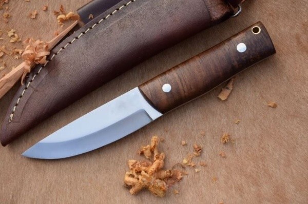 Custom Handmade D2 Steel Bowie Hunting Survival Knife Full Tang Knife Rose Wood,