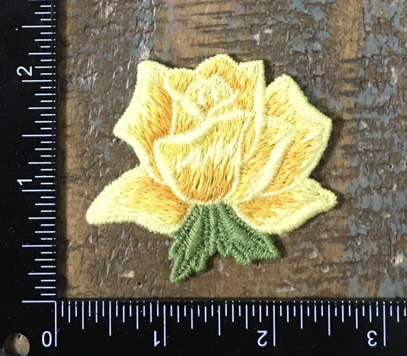 Vintage ROSE Yellow Flower Plant Floral Roses Pedals Gardening Sew-On Patch