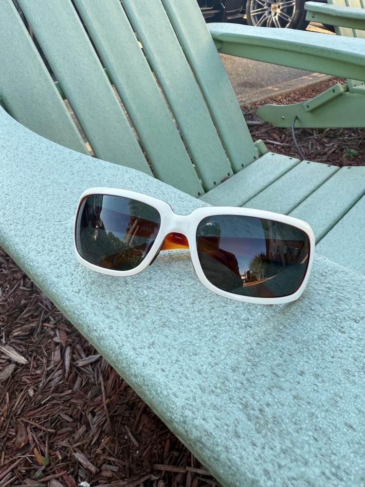 Costa Del Mar Isabela Sunglasses White Seashell Horn Polarized Copper IB29