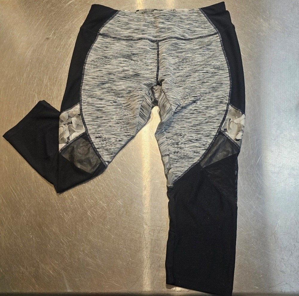 Avita Black Gray White Floral Womens Workout Capris Leggings With Pocket Size...