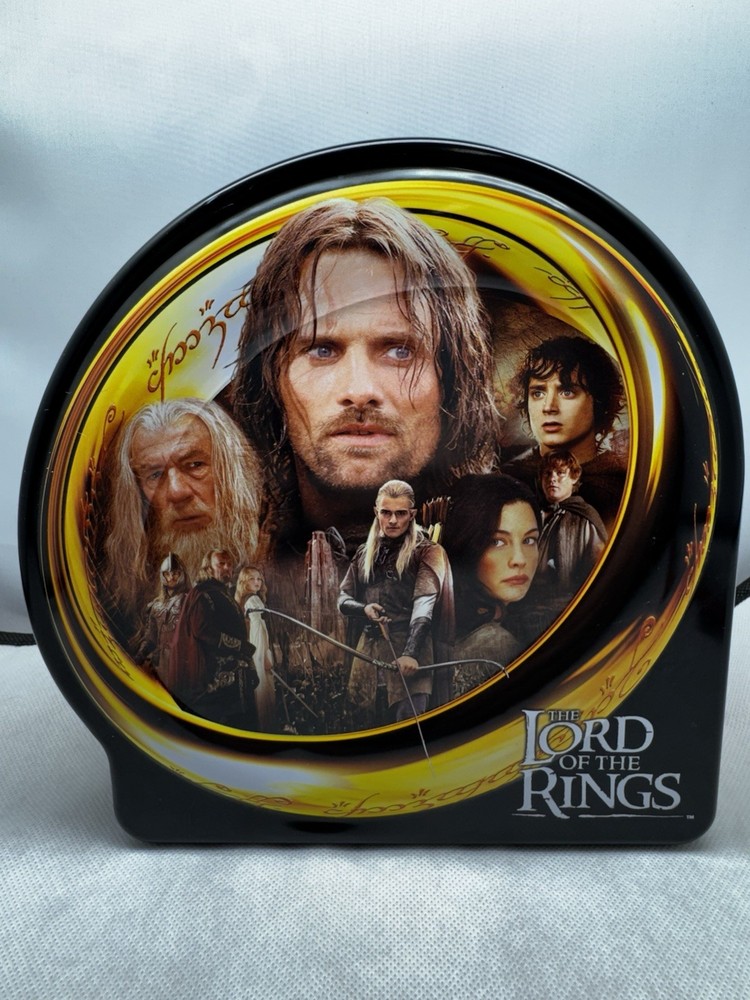 The Lord of the Rings Puzzle in a Decorative Tin - Heroes 2003