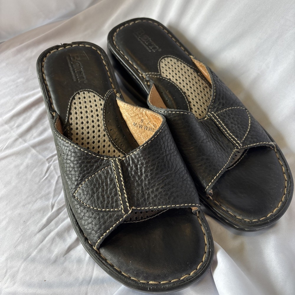 Born Women’s Black Leather Slide Sandal Size 8