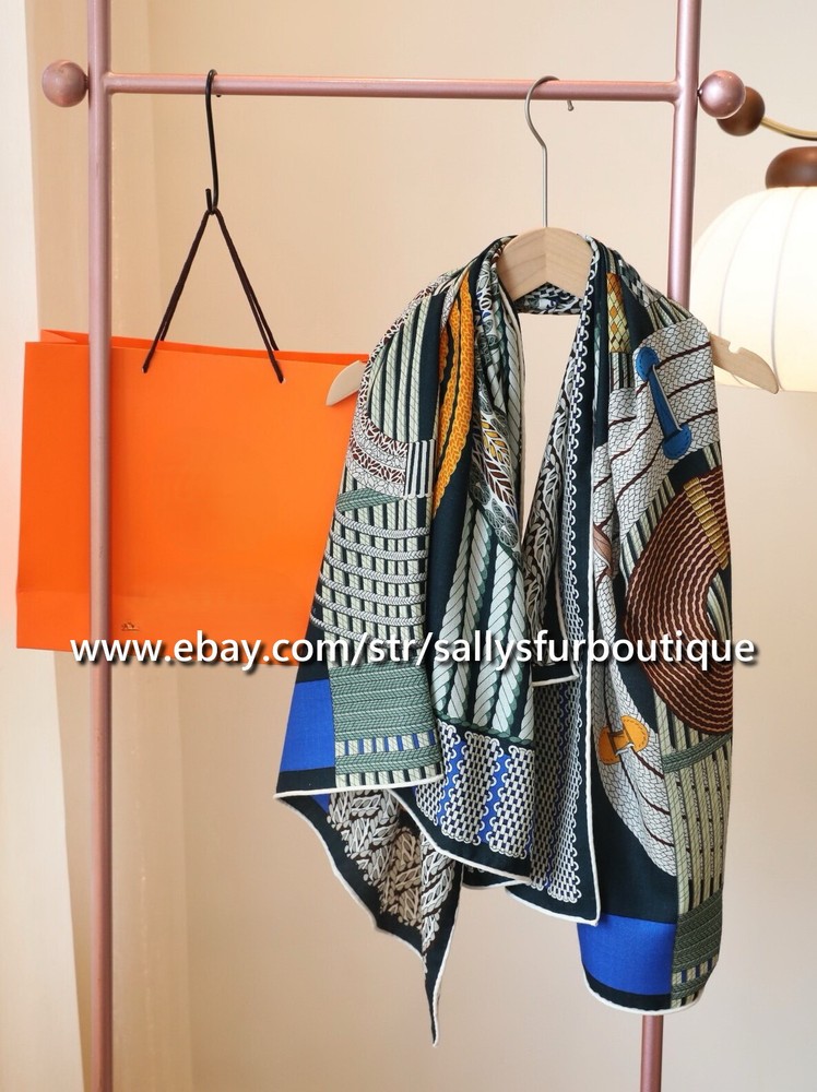 Sallys 70% Cashmere 30% Silk Wrap Scarf Geometric Print Double Face Shawl 53