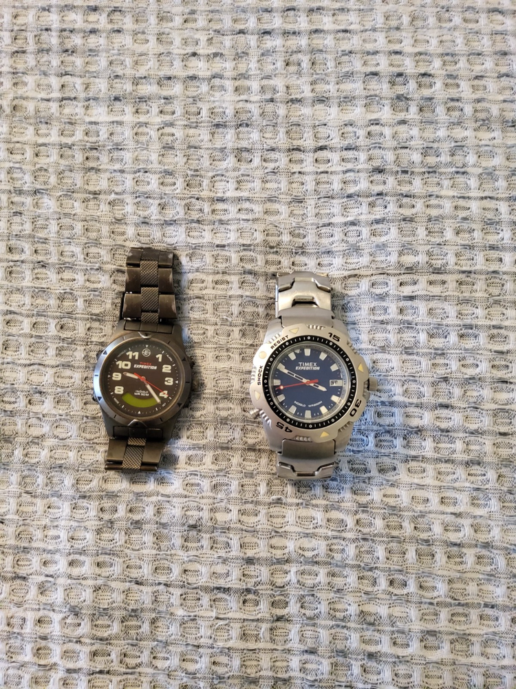 LOT of 2 Vintage Timex Expedition Indiglo Men’s Watch WR200M WR50M NICE