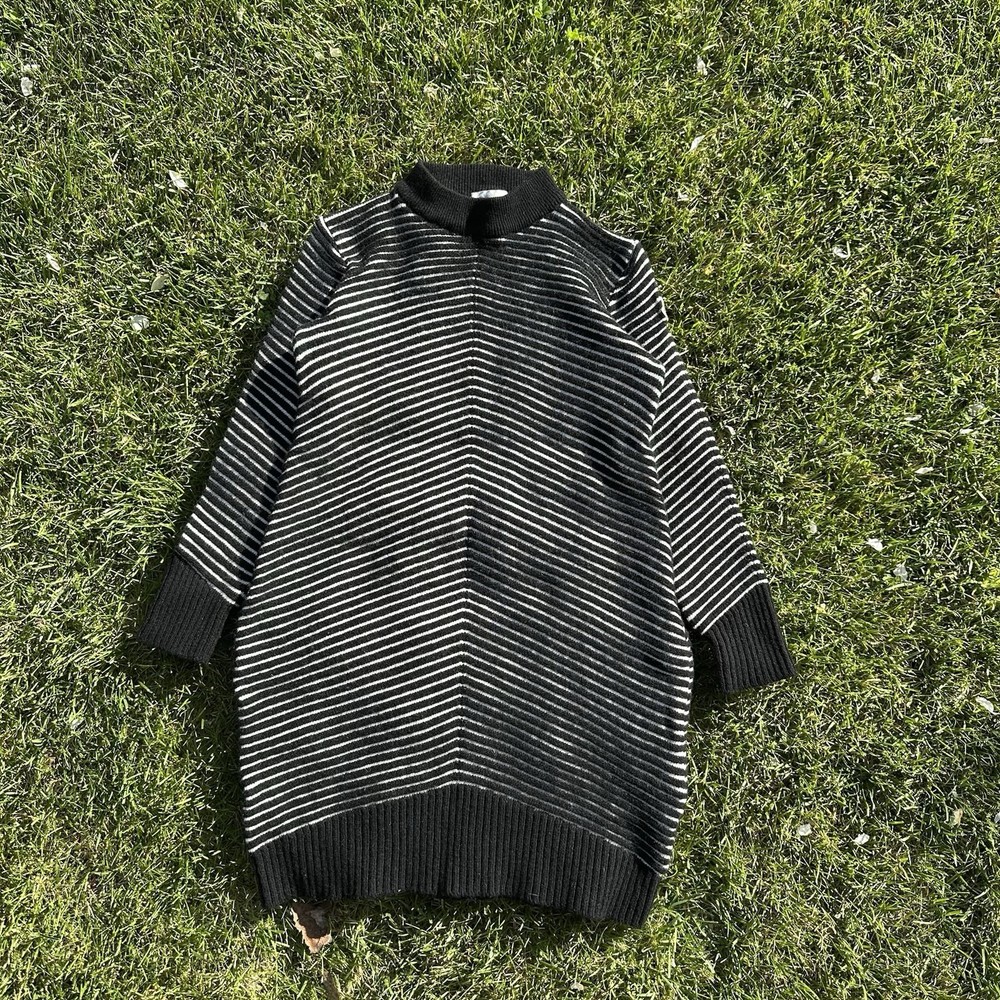 Moncler Kids Sweater Size 8 Years 130cm Warm Winter Pullover