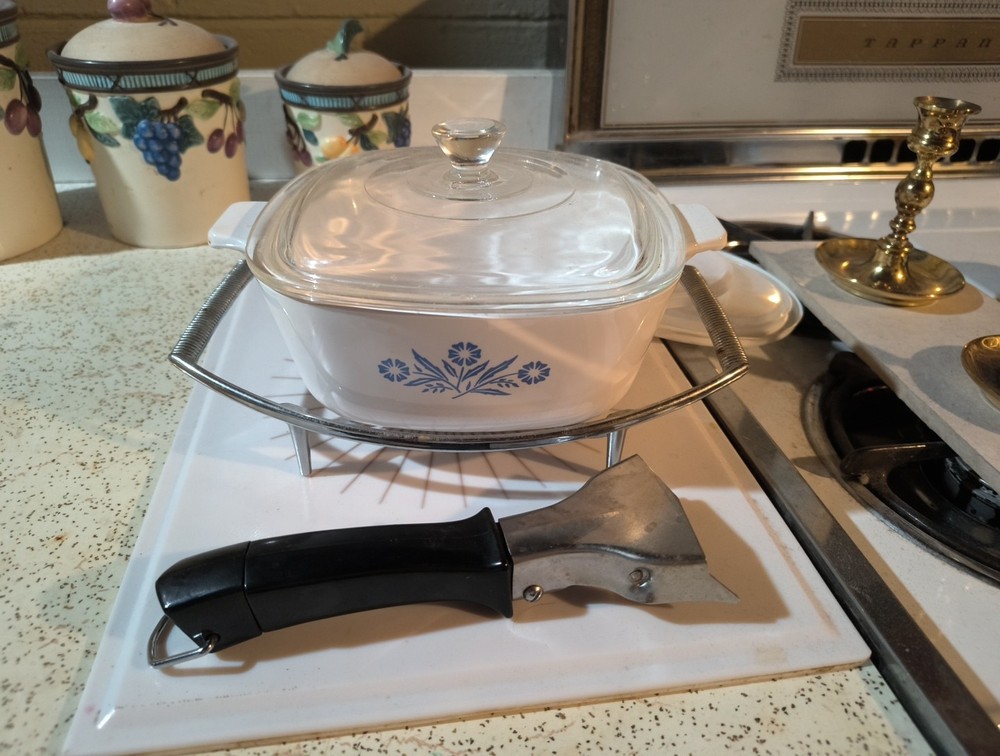 Corning Ware Blue Cornflower 1-1/2 , P-11/2-BQt Casserole Dish w Lid Vintage #1