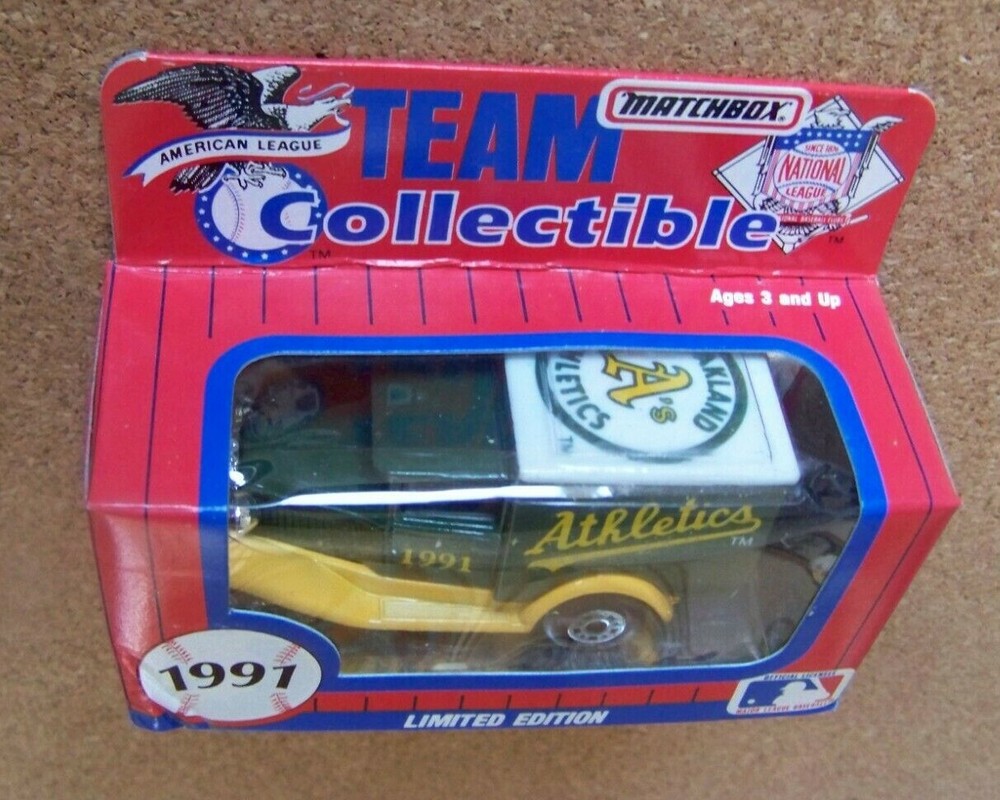 1991 Oakland Athletics A's diecast truck White Rose Matchbox 2nd series c40027
