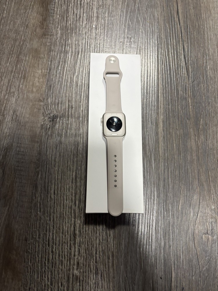 Apple Watch SE 2nd Gen 40mm Starlight (GPS + Cellular)