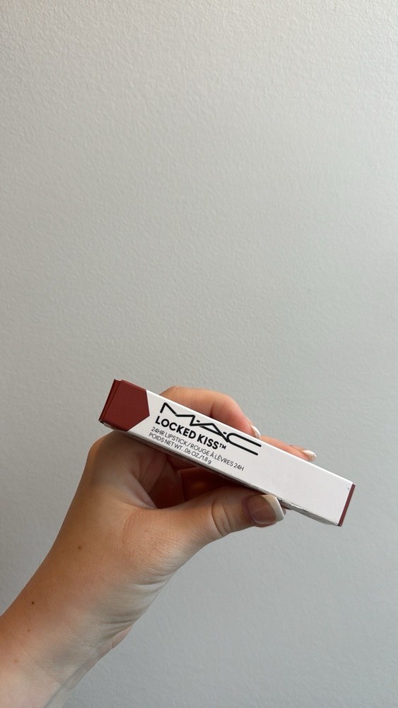 MAC Cosmetics LOCKED KISS™ 24HR LIPSTICK/ROUGE À LÈVRES 24H SHADE: EXTRA CHILI