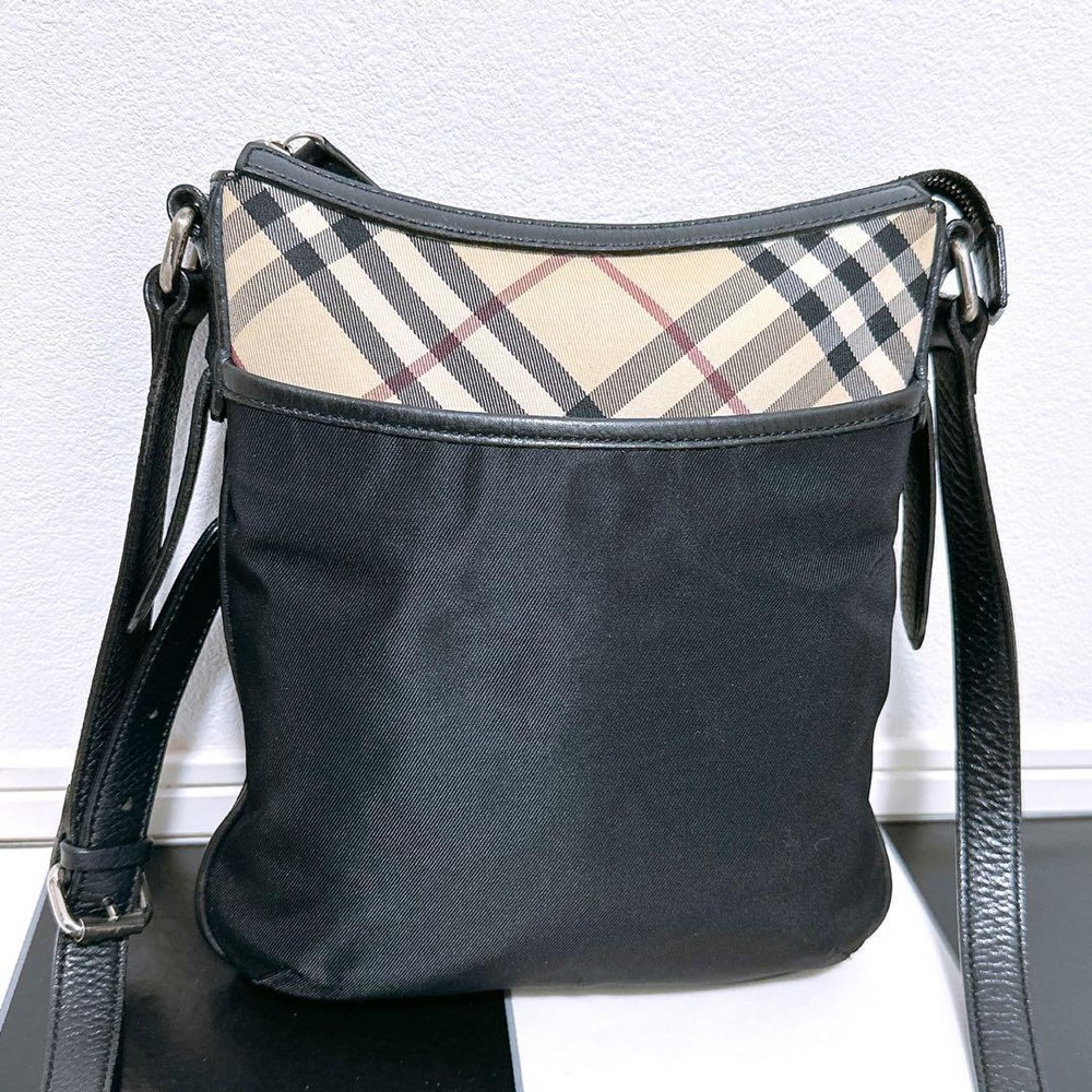 Burberry Shoulder Bag Nova Check Nylon Black Authentic F11181308