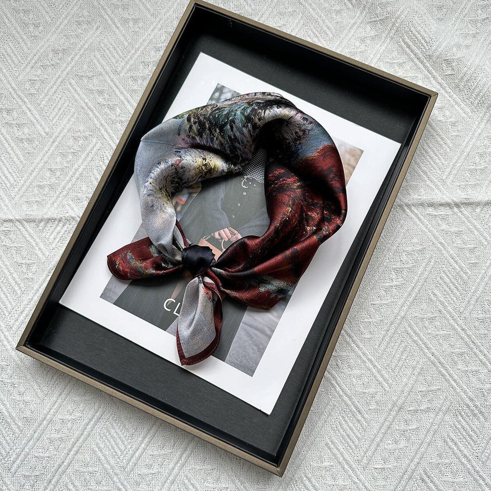 100% Silk 21 Inch Square Scarf Lightweight Satin Wrap Floral Oil Painting Design