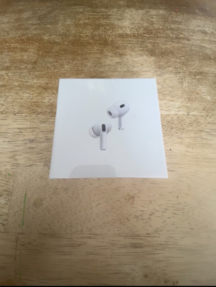 Airpod pros, authentic very high-quality with silicone earpieces and charger