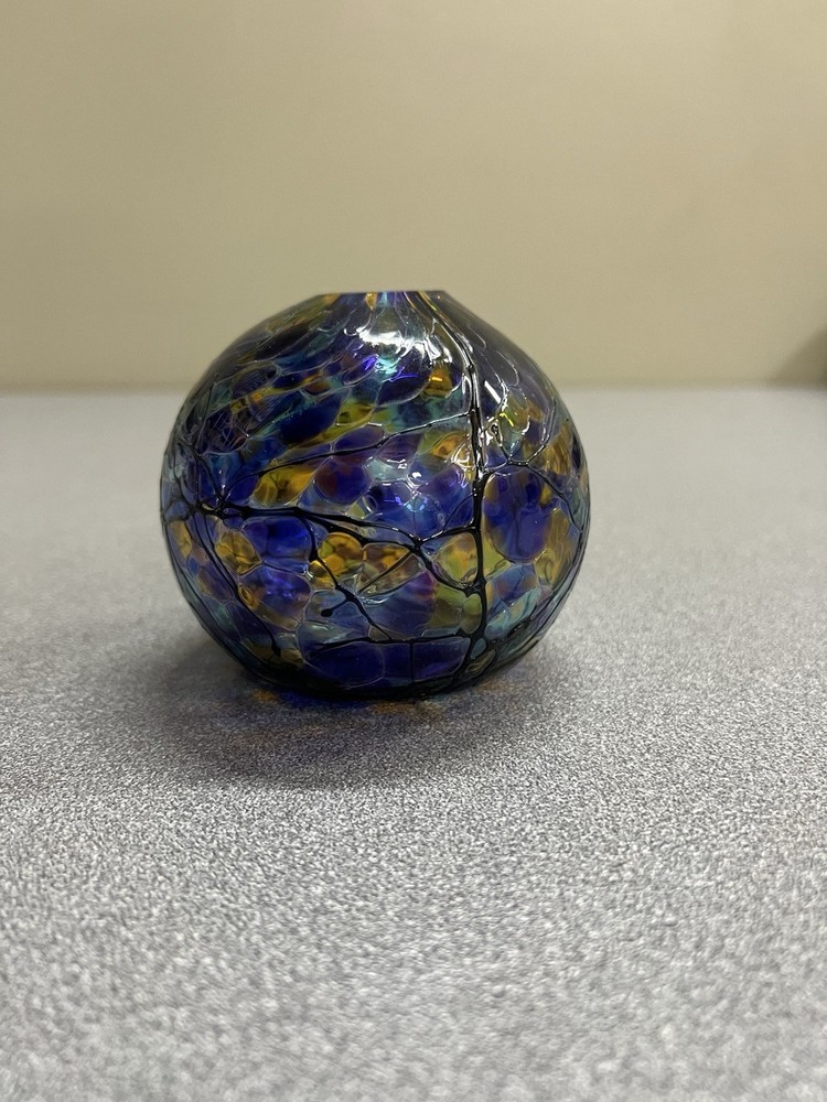 VINTAGE IRIDESCENT ART GLASS EYEBALL ROUND VASE LINDA WESTROM - Signed