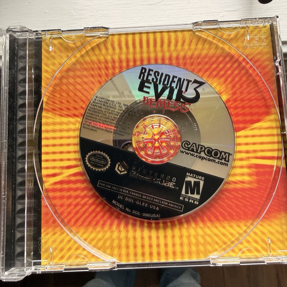 Resident Evil 3 Nemesis Nintendo GameCube CIB Great Condition Disc Only