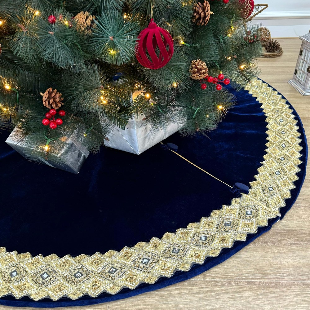 84-Inch Venetian Gilded Christmas Tree Skirt w/Gold Glitter Band Decor and Bu...