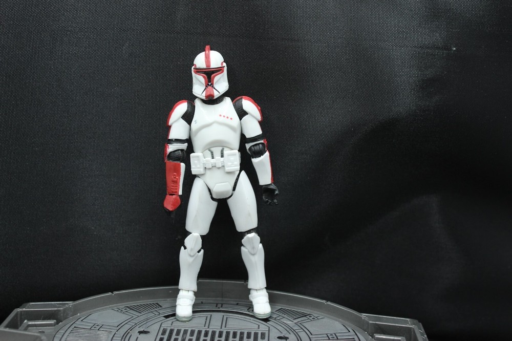 STAR WARS Clone Wars ACTION FIGURE RED Trooper (B5)