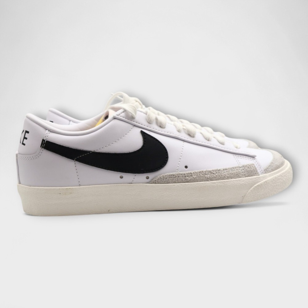 Nike Mens Blazer Low 77 Vintage Sneakers Size 9 Lifestyle Shoes