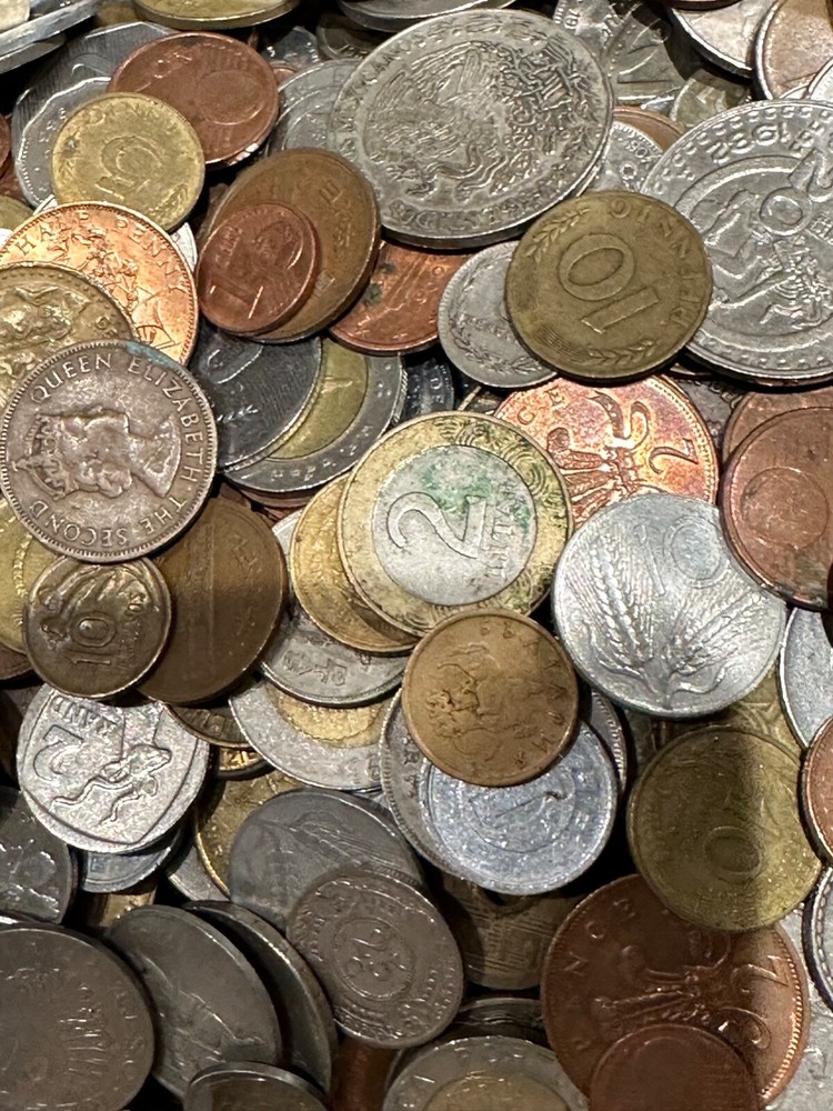 Over 100 INTERNATIONAL WORLD FOREIGN COINS 1+ LBS BULK LOT Good Mixture & Countr