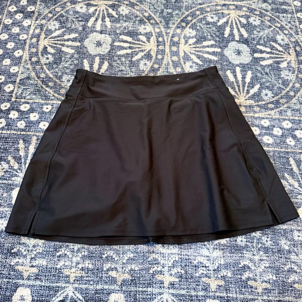 Old Navy Active PowerSoft Extra High Rise Go Dry Skort Athletic Womens Medium