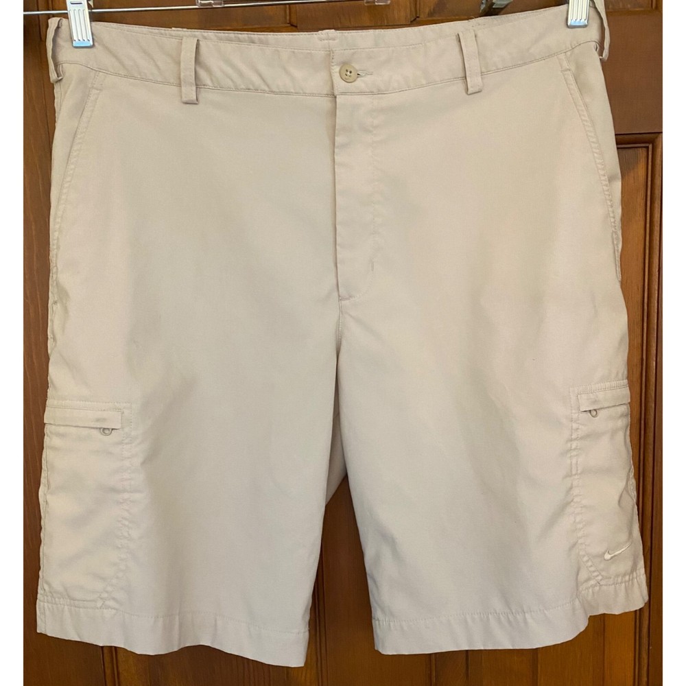 NIKE Golf Mens Shorts Size 35 Beige Dri-FIT Cargo Flat Front Zip Pockets