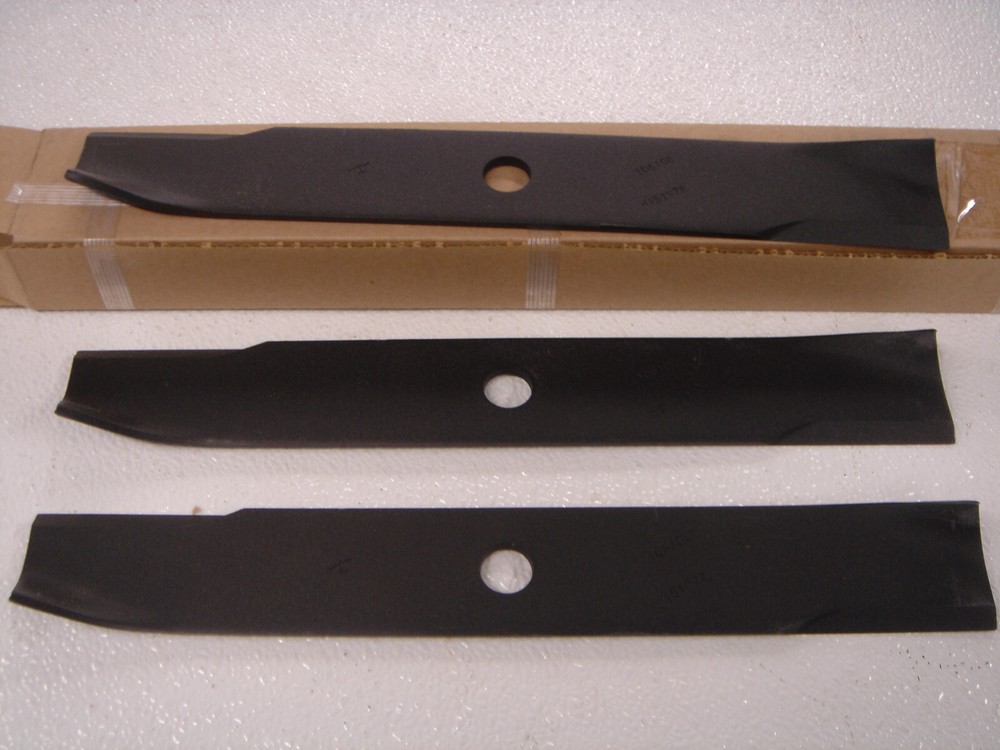 Toro Wheel Horse 106635 OEM 42-Inch Riding Mower Blade Set New Original