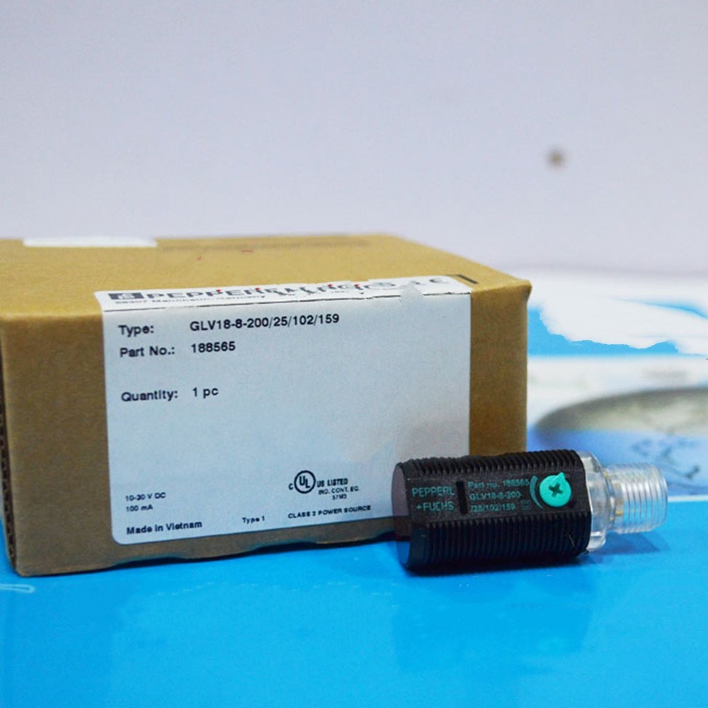 GLV18-8-200/25/102/159 For PEPPERL+FUCHS New Sensor Free Shipping