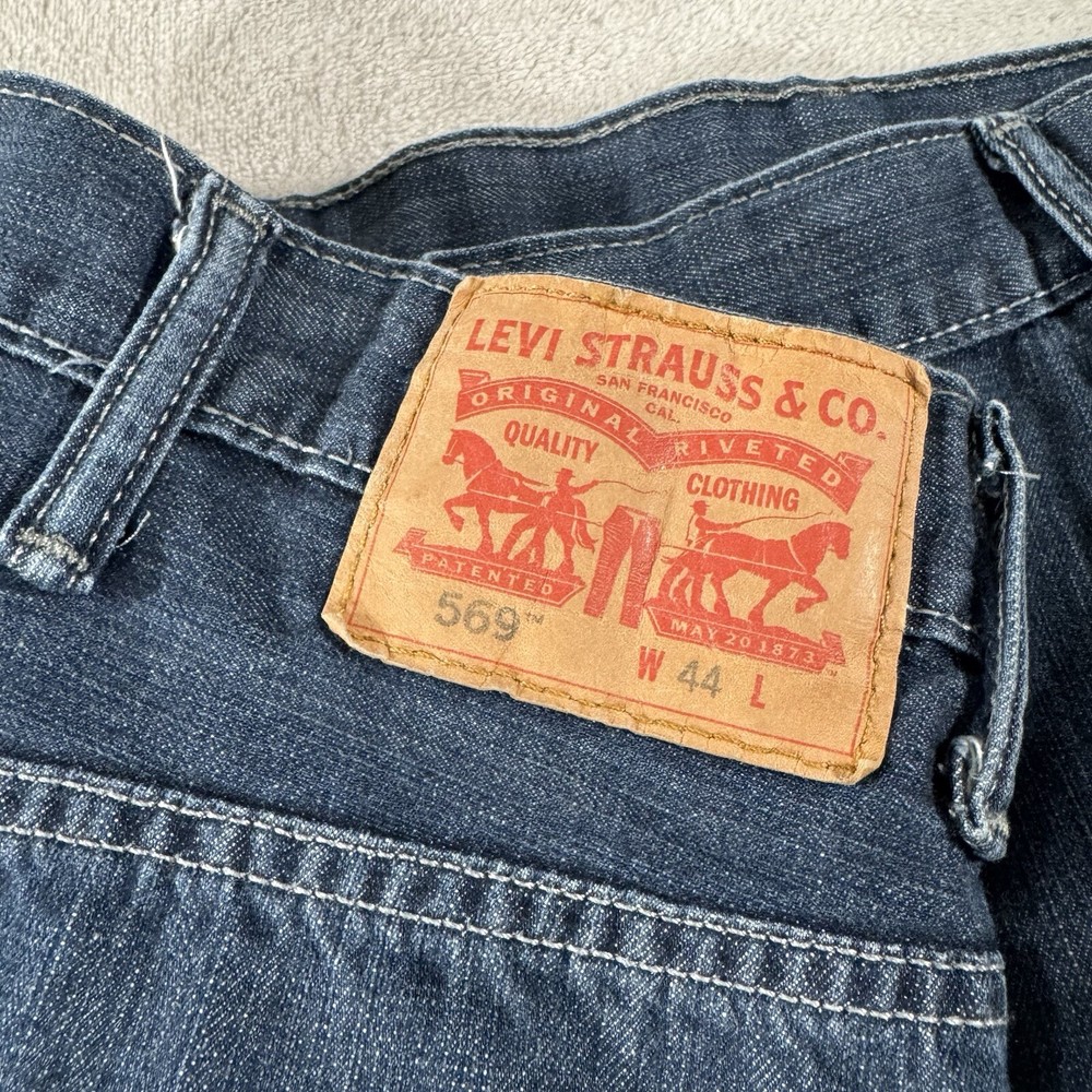 Levis 569 Denim Jeans Shorts Mens 44 Loose Relaxed Bermuda Blue Dark Wash