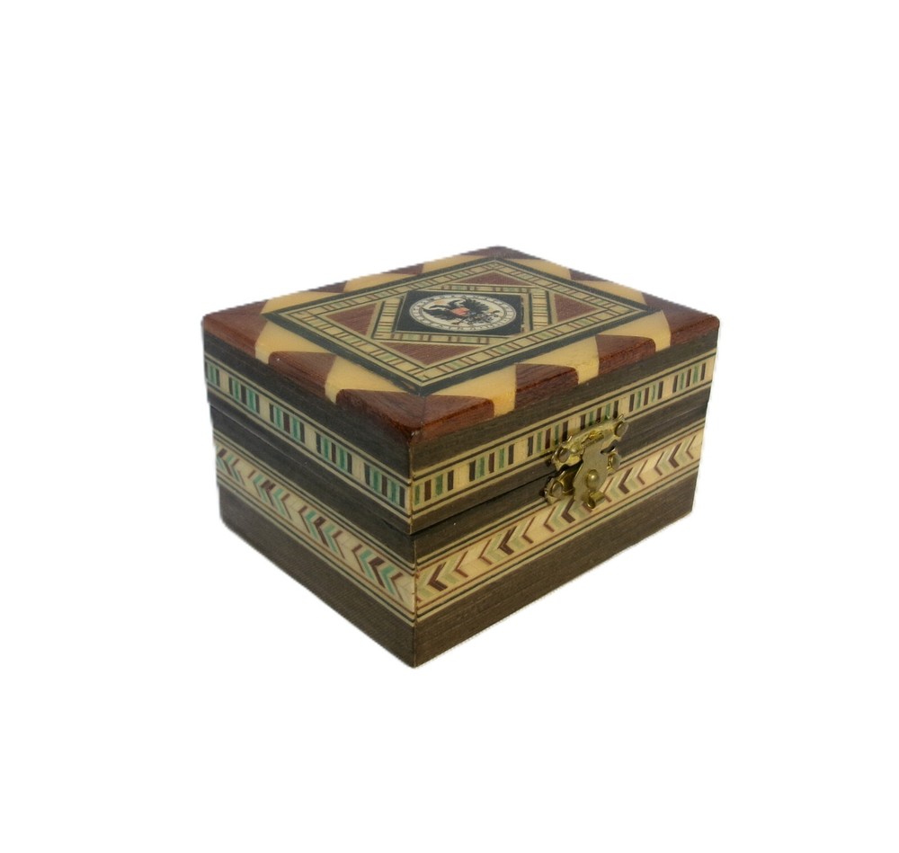 Unique UGR Granada Wooden Ring Box with Soft Felt Lining - Gift Keepsake [C7]