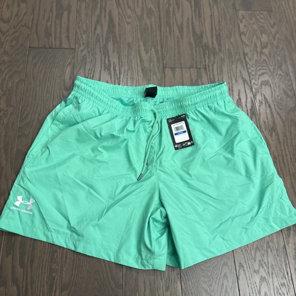 UA Mens Green Essential Volley Short 5.5