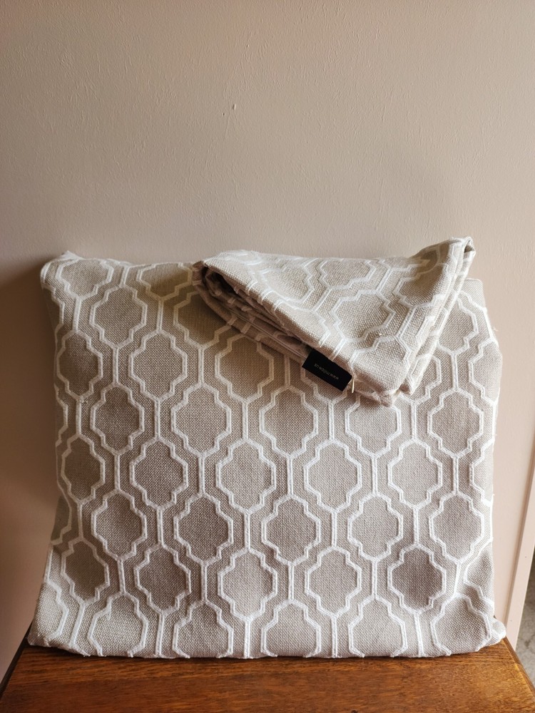 Set of 2 Milli Home Throw Pillowcase Covers Tan/Brown  Cream Geometric 19x 19 in