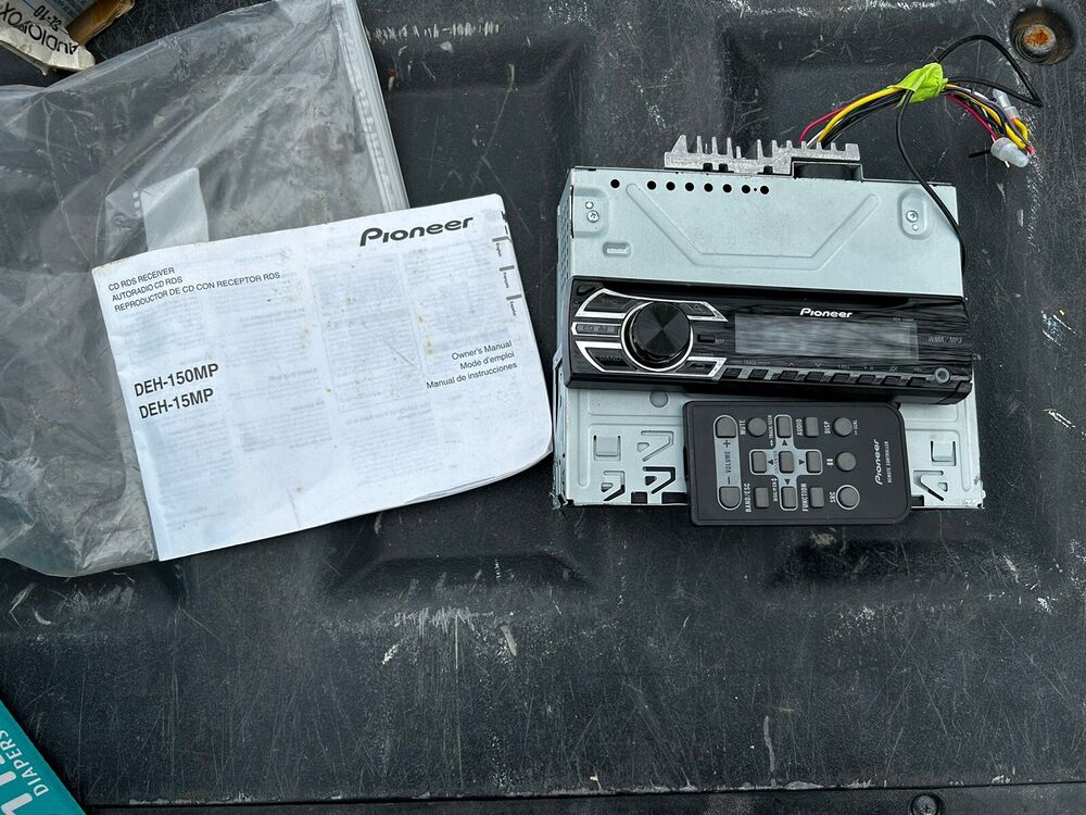 Pioneer DEH-150MP In-Dash MP3 CD Receiver with Aux Input and Detachable Faceplate