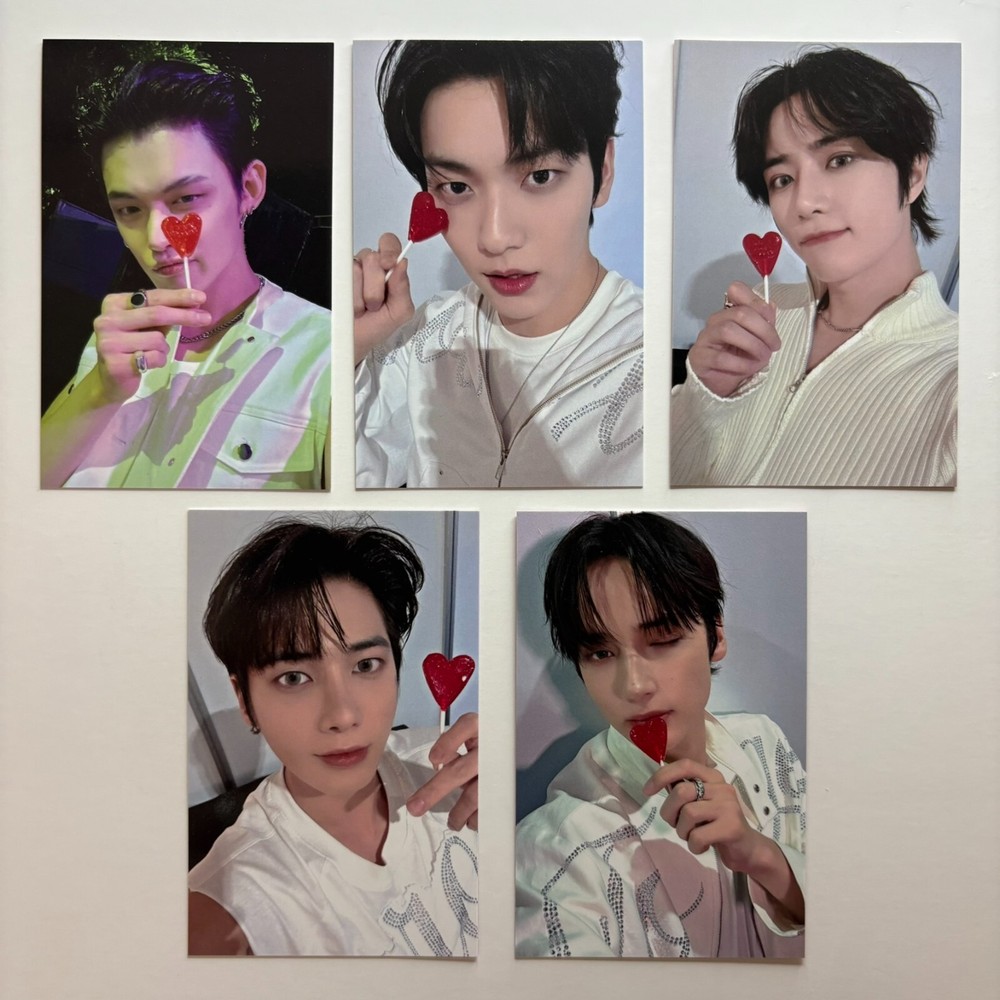 [TXT]  TOMORROW X TOGETHER - LOVE LANGUAGE Broadcast Official Photocard