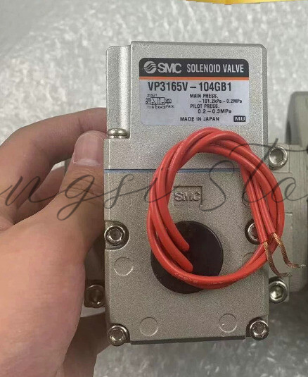 1pc solenoid valve VP3165V-104GB1 #A6-4