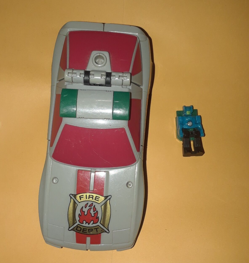 Vintage 1988 Siren Headmasters Fire Dept Transformer with Quig G1 Hasbro Takara