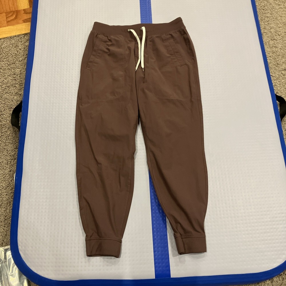 Vuori Mens Meta Jogger Pants Large in Chia Purple Plum Color V436